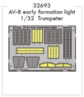 AV-8 early formation light (Trumpeter)