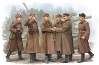 1/35 Soviet Artillery - Commander Inspection