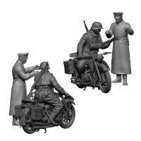1/35 German Heavy Motorcycle R-12 with Rider and Offizier
