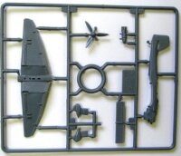 1/144 Messerschmitt Bf-109F-2 with display stand