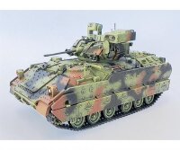 1/72 M2A3 Bradley (Camouflage)