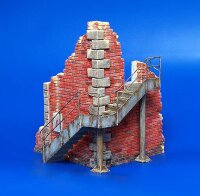1/35 Factory Corner wirh Steps