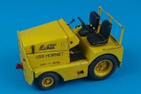 United Tractor GC-340/SM340 tow tractor