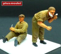 1/35 British Soldiers, WWII - Shaving & Resting