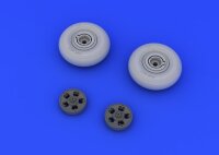 1/48 Spitfire wheels - 5 spoke, smooth tire (Eduard)