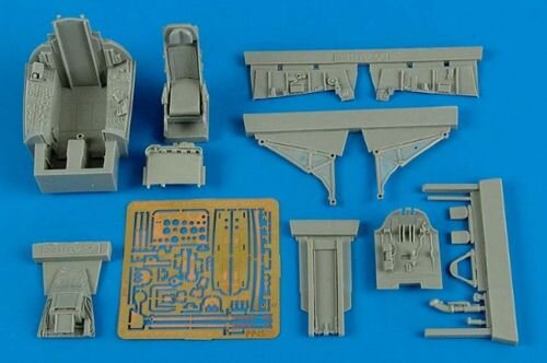 F-100C Super Sabre - early cockpit set