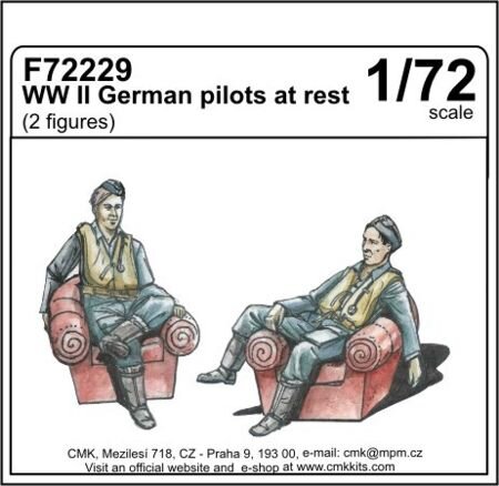 1/72 WWII German Pilots at rest (2 fig)