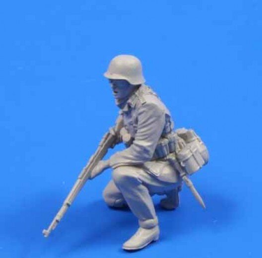 German WW II Infantryman from Africa (1 Figure)