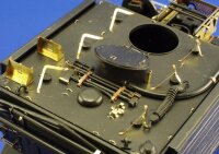 1/35 M577 Command Post Car