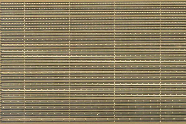 STRIPS w/nuts 0,6-1,1mm