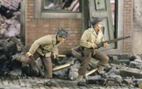 US Infantry WWII Running (2 Figures)