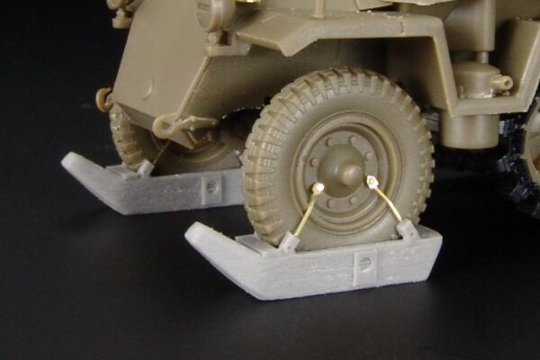 1/48 Sd.Kfz. 250-251 front wheels SKI (Tamiya/AFV Club)