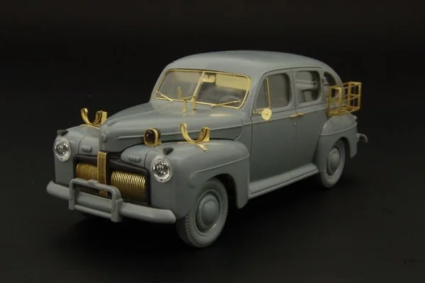 1/48 US Staff Car 1942 (Tamiya)