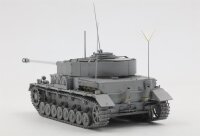 1/35 Pz.Beob.Wg. IV Ausf. J w/ Commander + Infantryman