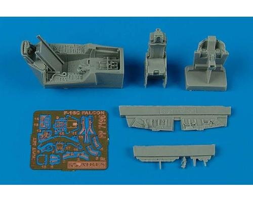 F-16CG/CJ Falcon cockpit set - Academy