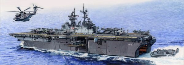 1/350 USS Iwo Jima (LHD-7)