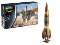 Deutsche A4/V2 Rakete mit Startrampe