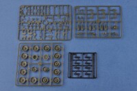 1/35 Leopard 2A4M CAN