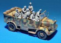 Kfz. 70 - MB L1500A German 4x4 Car + Crew