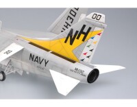 1/32 Vought A-7E Corsair II