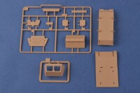 1/35 Soviet T-20 Armored Tractor Komsomolets 1940