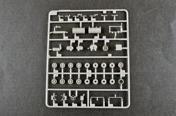 1/72 US M983 Tractor with AN/TPY-2 X-Band Radar