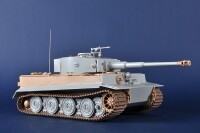 1/16 Pz.Kpfw.VI Ausf.E Sd.Kfz.181 Tiger I (Late Production)