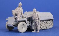 Sd.Kfz 250/251 Crew in Winter Uniforms (2)