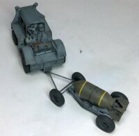 1/32 US Tug Clarktor 6, MILL-33 with 2 Bomb Trailers Mark 2