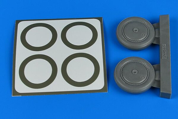 1/32 PZL P.11c wheels & paint masks