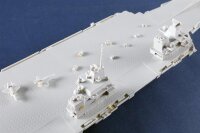1/700 HMS Queen Elizabeth Aircraft Carrier