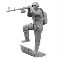 1/35 German Bomber Pilots for He111 - Combat Status