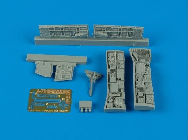 A-7D Corsair II electronic bay - HASEGAWA